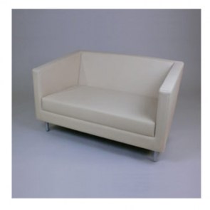 Lounge-Couch-weiß.jpg